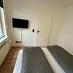Living 2 - Modern & Zentral *