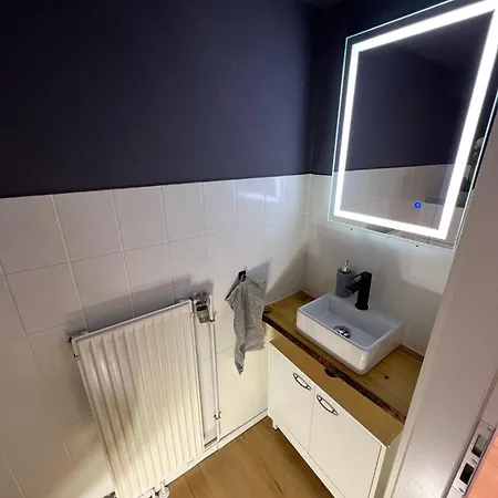 Living 2 Apartment