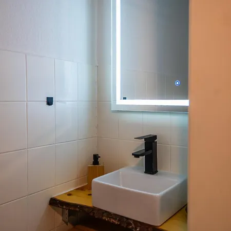 Living 2 - Modern & Zentral Apartament Goslar