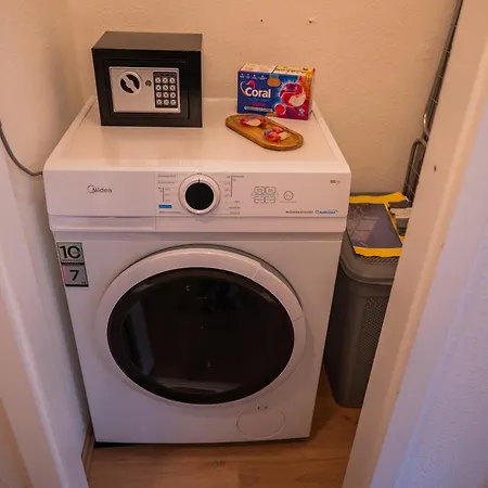 Living 2 - Modern & Zentral Apartament *